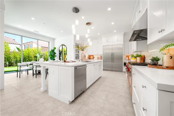 145 Bozeman, Irvine, California 92602