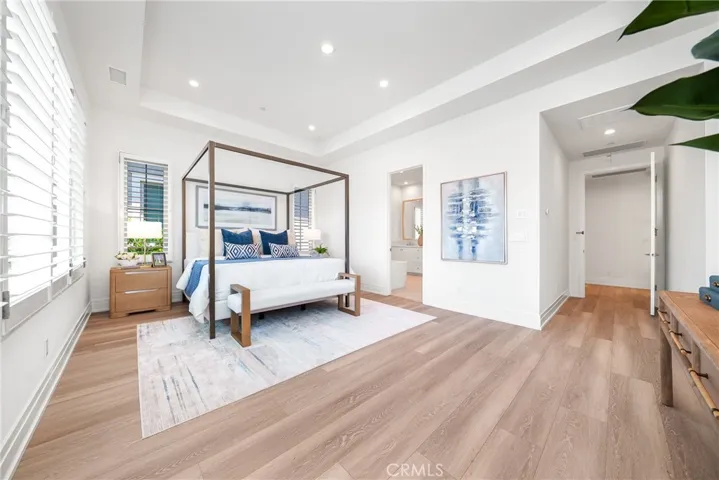145 Bozeman, Irvine, California 92602