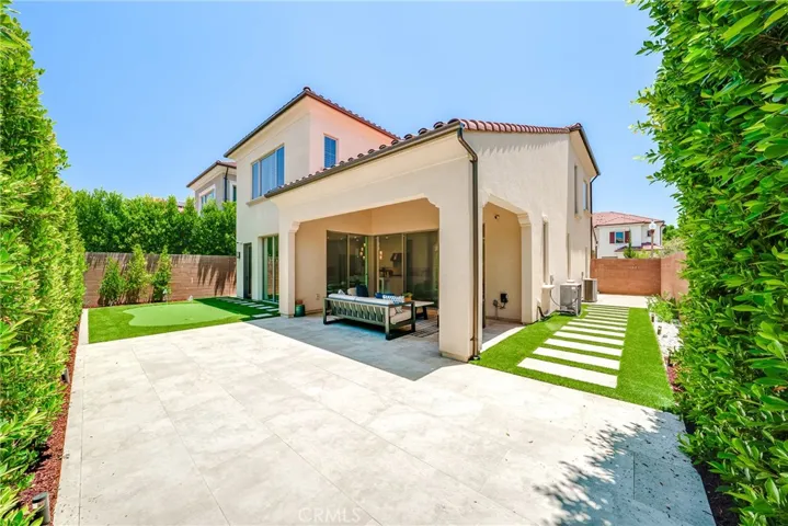 145 Bozeman, Irvine, California 92602