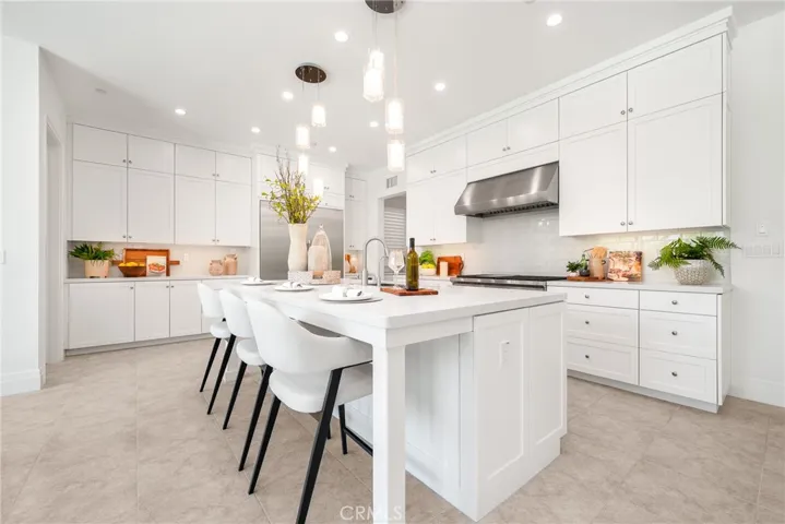 145 Bozeman, Irvine, California 92602