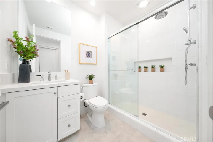 145 Bozeman, Irvine, California 92602
