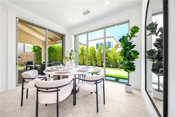 145 Bozeman, Irvine, California 92602