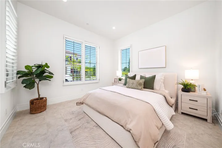 145 Bozeman, Irvine, California 92602