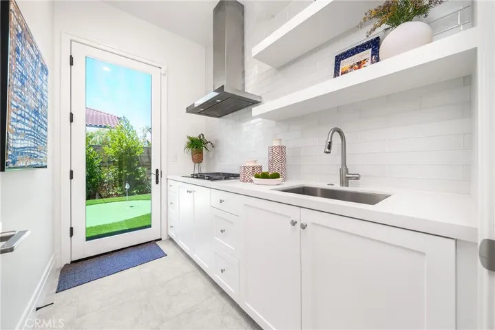 145 Bozeman, Irvine, California 92602