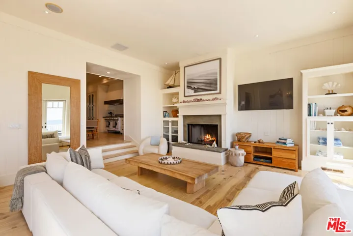 30718 Pacific Coast Highway, Malibu, California 90265