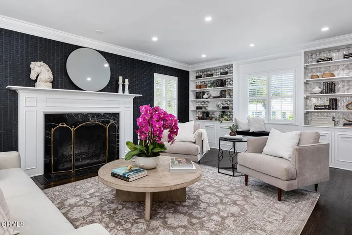 2437 Lambert Dr 007-mls
