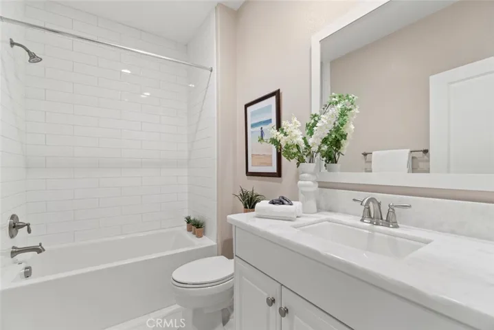 208 Radial, Irvine, California 92618