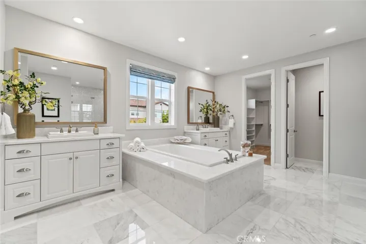 208 Radial, Irvine, California 92618