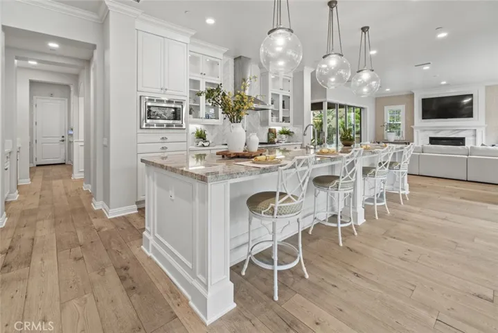 208 Radial, Irvine, California 92618