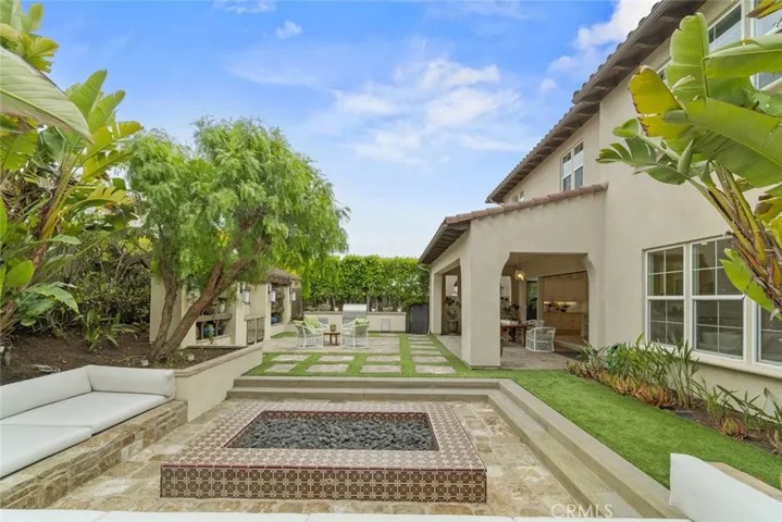 208 Radial, Irvine, California 92618