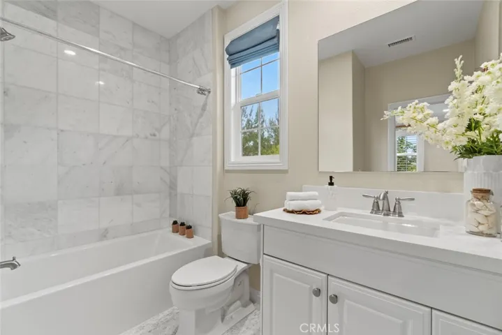 208 Radial, Irvine, California 92618