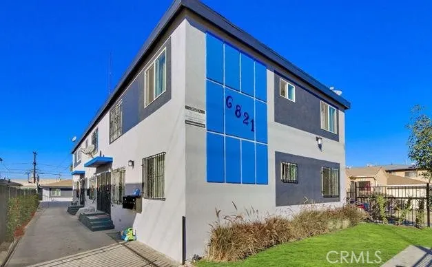 6821 11th Ave., Los Angeles, California 90043 — photo 4