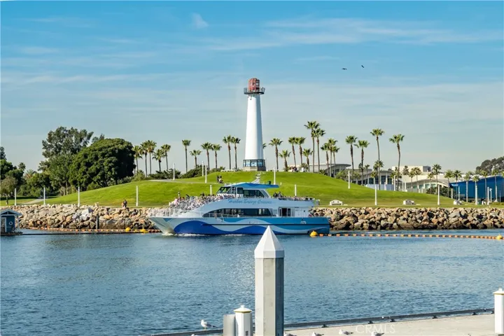 1 3rd Place 2, Long Beach, California 90802