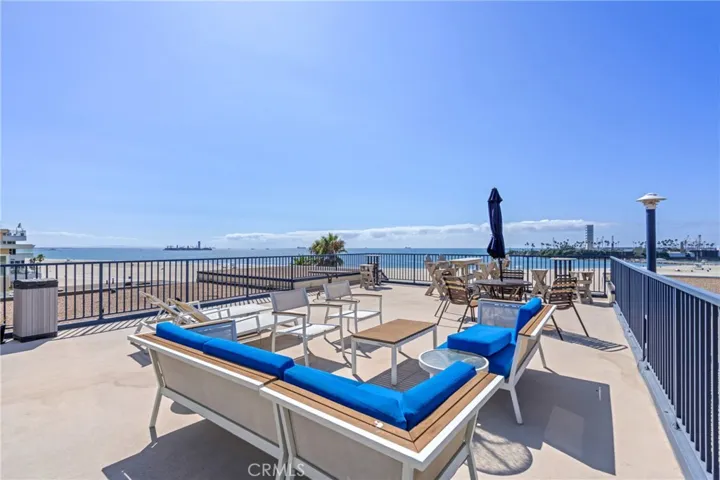 Ocean Terrace Community Rooftop!