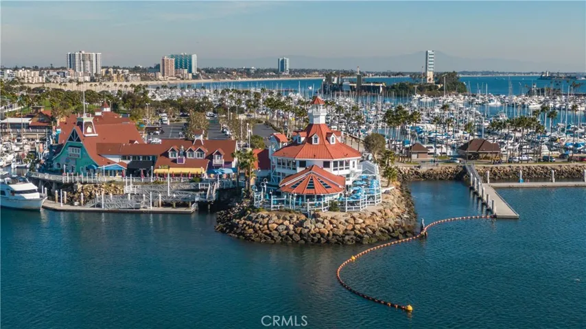 1 3rd Place 2, Long Beach, California 90802