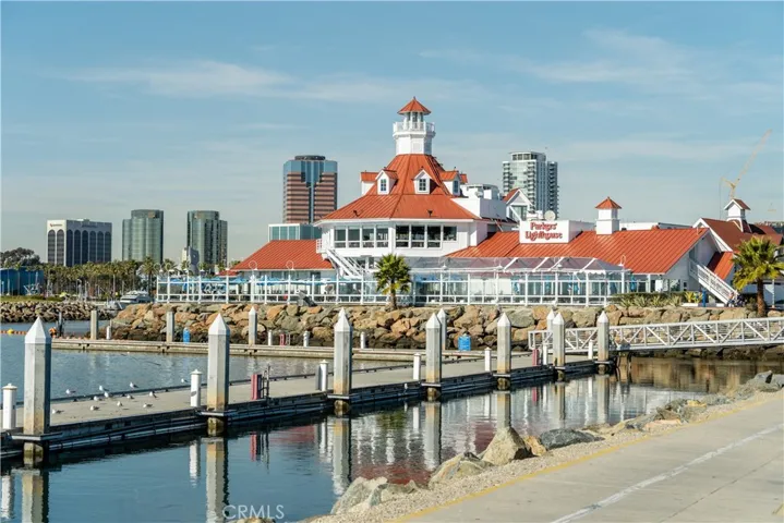 1 3rd Place 2, Long Beach, California 90802