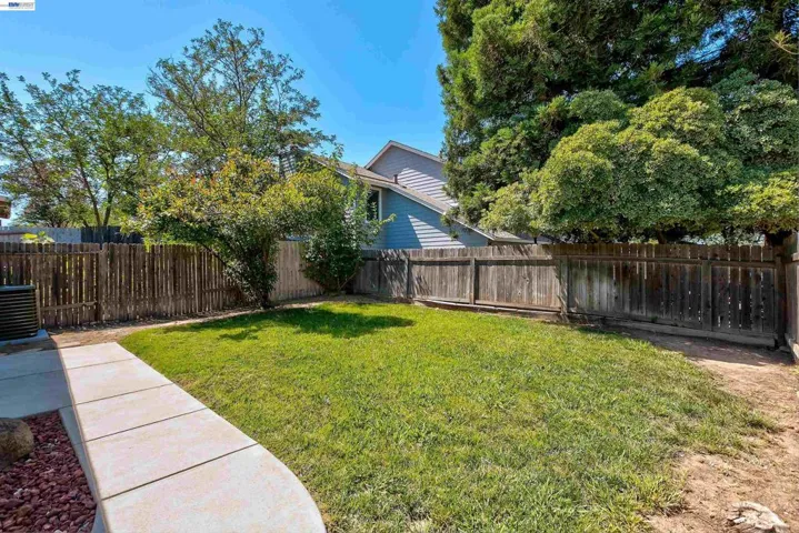 1959 Inglis Way, Roseville, California 95678