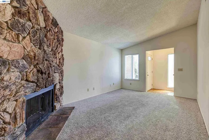 1959 Inglis Way, Roseville, California 95678