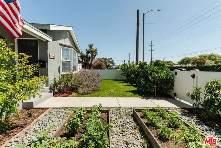 808 Crenshaw Boulevard, Torrance, California 90501