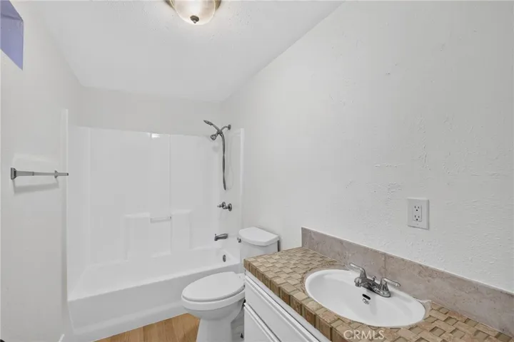 3946 Tomlinson, Riverside, California 92503