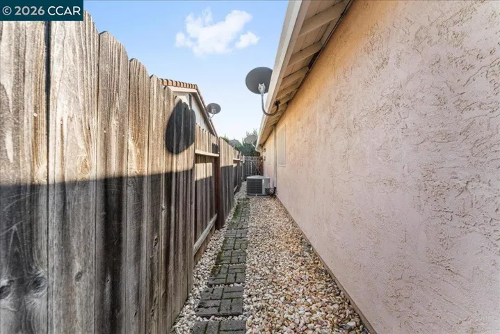 106 Oakmeade Ct, Vacaville, California 95687