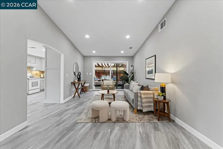 106 Oakmeade Ct, Vacaville, California 95687
