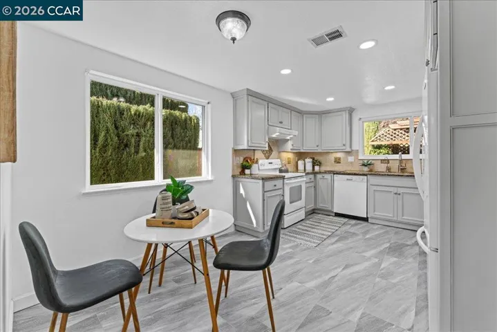 106 Oakmeade Ct, Vacaville, California 95687