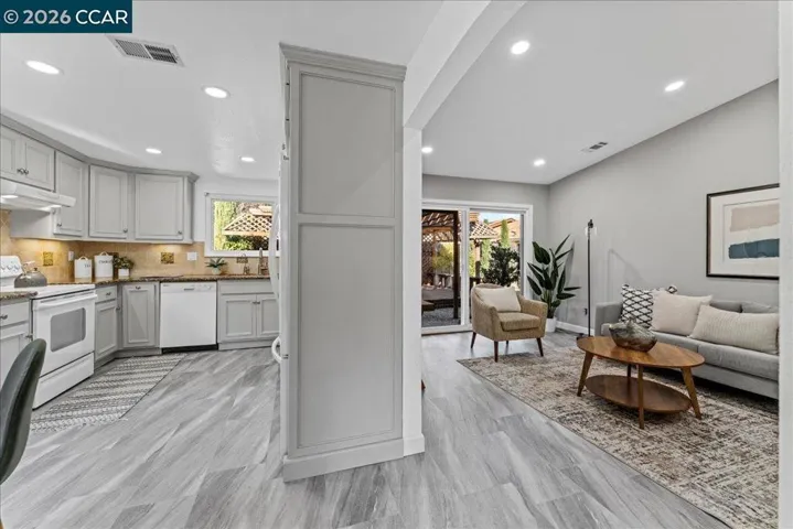 106 Oakmeade Ct, Vacaville, California 95687