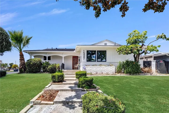 15447 Alondra Boulevard, La Mirada, California 90638