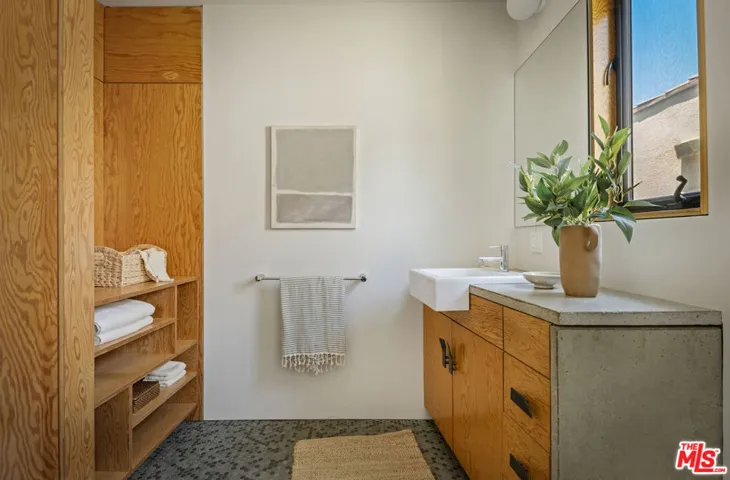 1415 Murray Drive, Los Angeles, California 90026