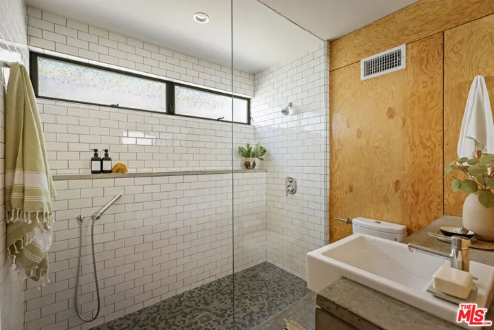 1415 Murray Drive, Los Angeles, California 90026