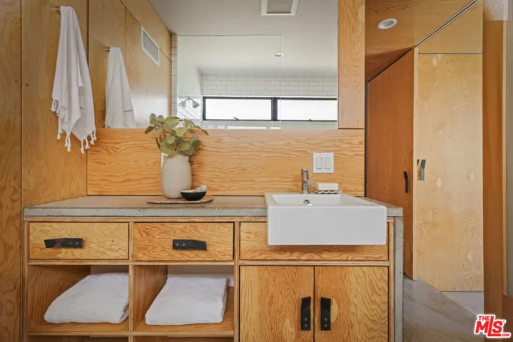 1415 Murray Drive, Los Angeles, California 90026
