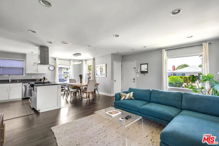 2702 Thurman Avenue, Los Angeles, California 90016