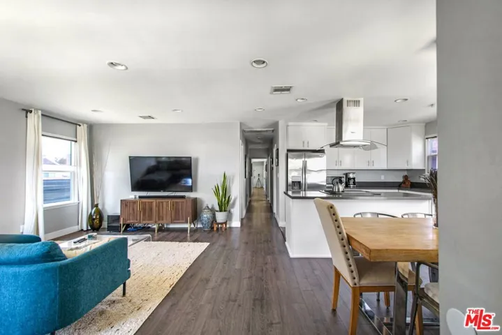 2702 Thurman Avenue, Los Angeles, California 90016