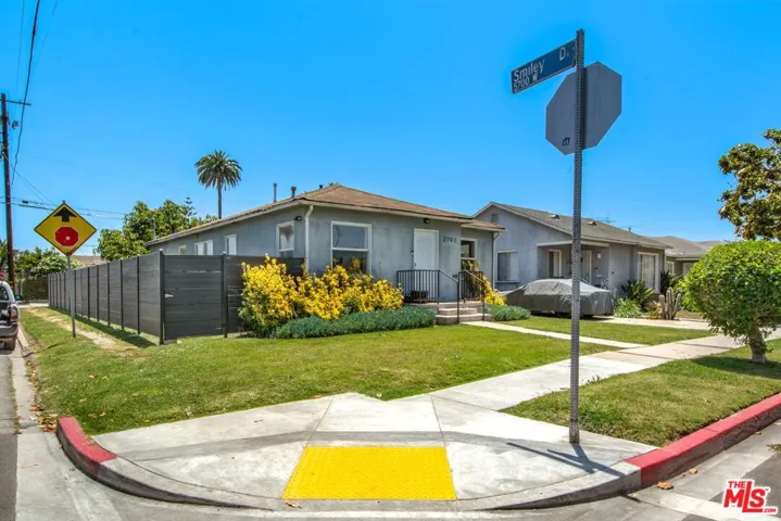 2702 Thurman Avenue, Los Angeles, California 90016