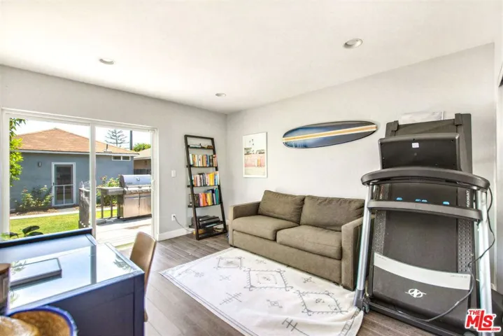 2702 Thurman Avenue, Los Angeles, California 90016