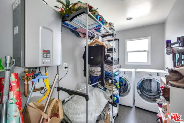 2702 Thurman Avenue, Los Angeles, California 90016