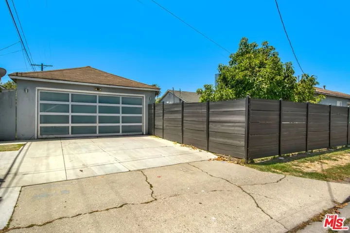 2702 Thurman Avenue, Los Angeles, California 90016