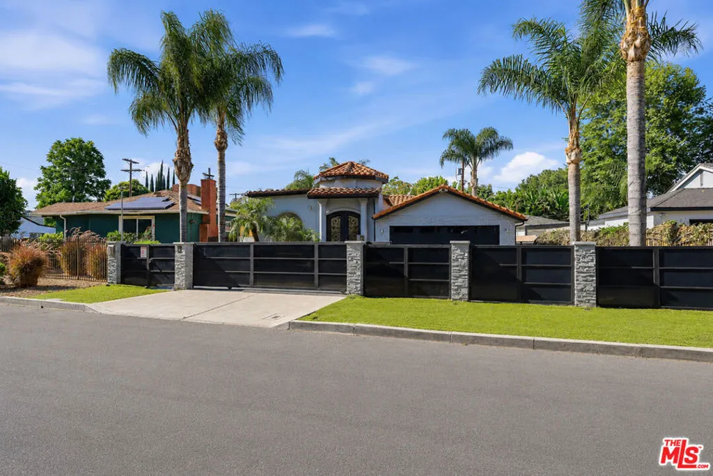 14755 Valleyheart Dr