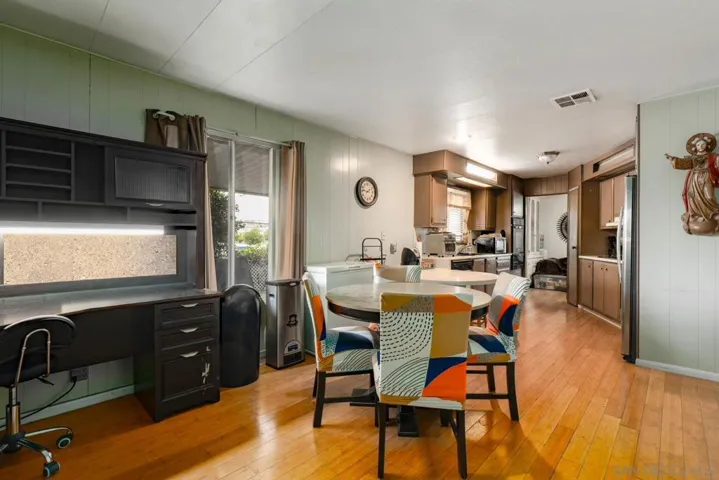 718 Sycamore Ave 73, Vista, California 92083