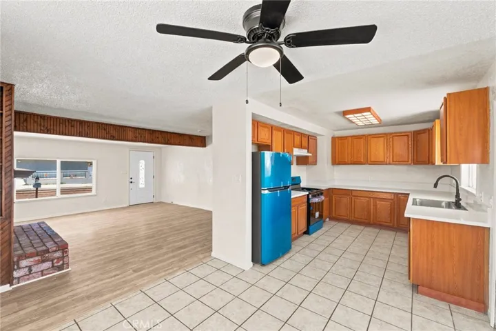 1148 E Virginia Way, Barstow, California 92311 — photo 4