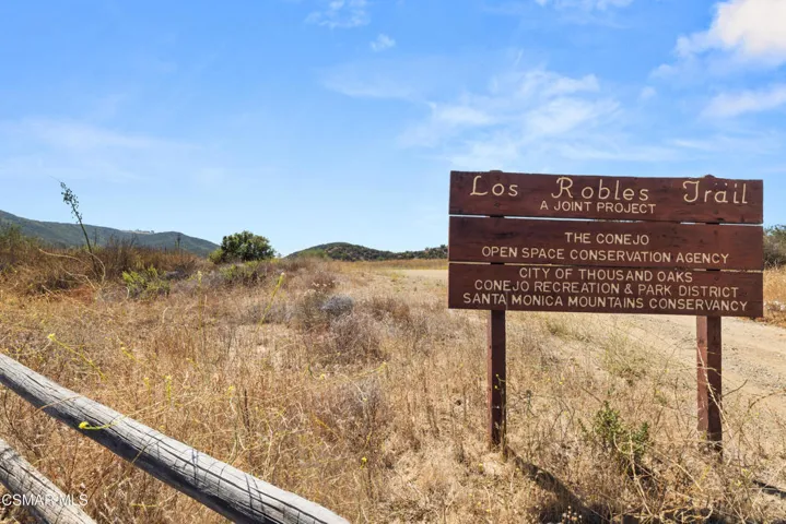 LosRoblesTrail