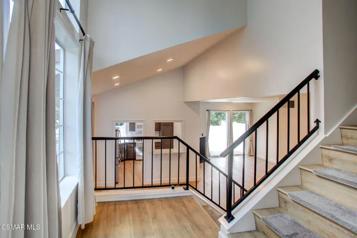 Lexington Into Entry