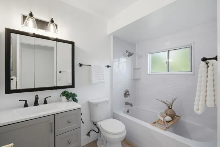 6088 Knoll Park Court, San Jose, California 95120