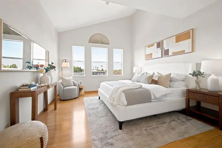 88 17th Avenue 304, San Mateo, California 94402