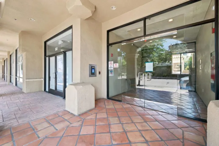 88 17th Avenue 304, San Mateo, California 94402