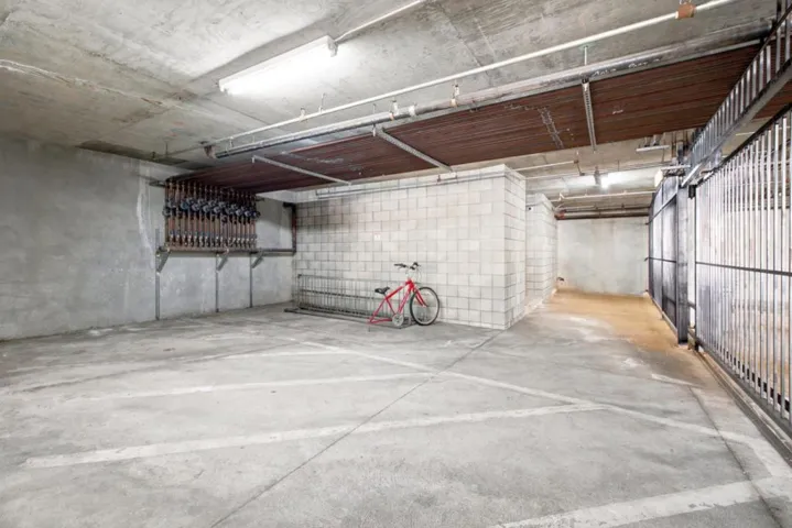 88 17th Avenue 304, San Mateo, California 94402
