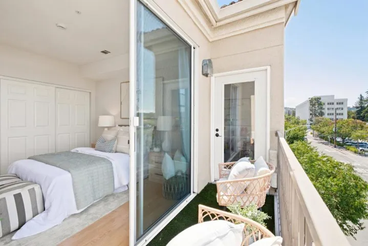 88 17th Avenue 304, San Mateo, California 94402