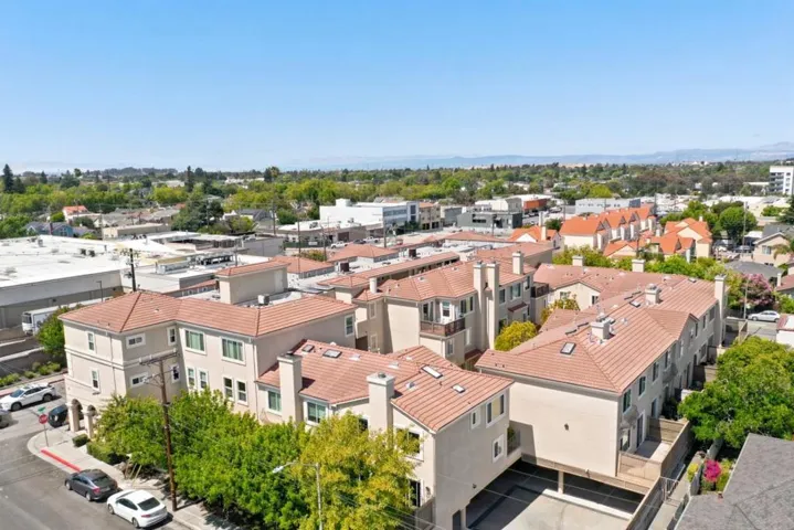 88 17th Avenue 304, San Mateo, California 94402