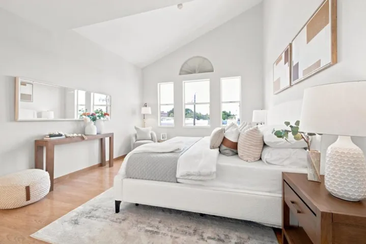 88 17th Avenue 304, San Mateo, California 94402